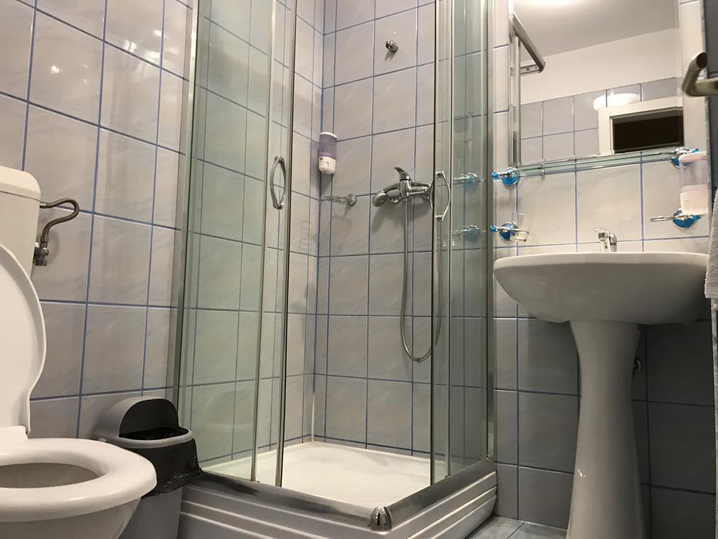 Hotel Cardinal Сату Маре Екстериор снимка